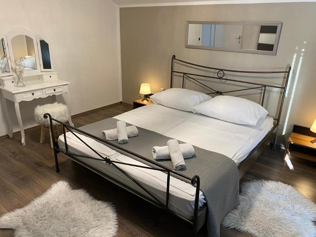Apartman Bartol Betina  Extérieur photo